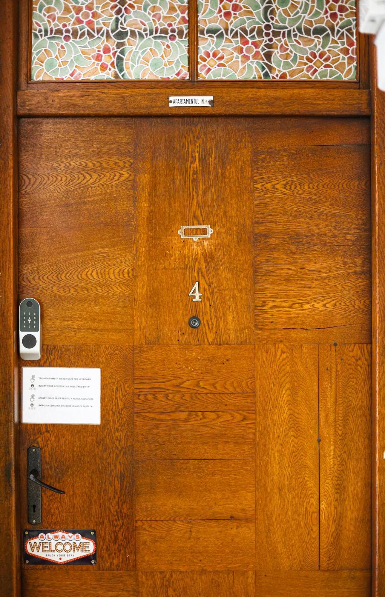 Noni'S Old Town Apartment Сибиу Экстерьер фото